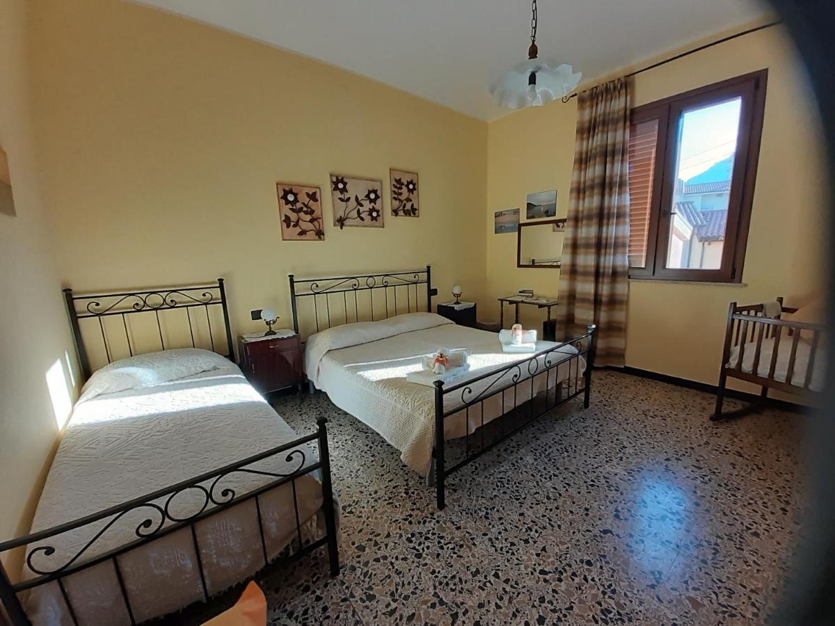 L'Agrifoglio Di Emy Bed & Breakfast Guspini Luaran gambar
